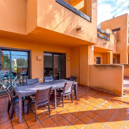 Oasis Con Piscina Y Sol 度假居