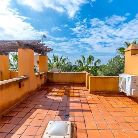 Oasis Con Piscina Y Sol