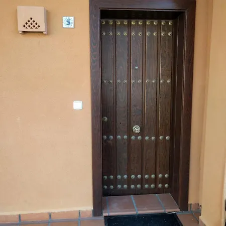 Oasis Con Piscina Y Sol Dom wakacyjny