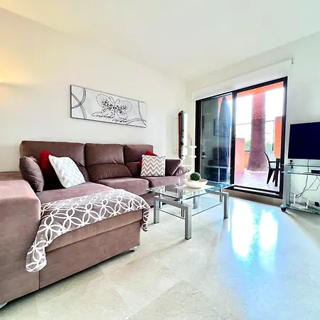 Oasis Con Piscina Y Sol 度假居