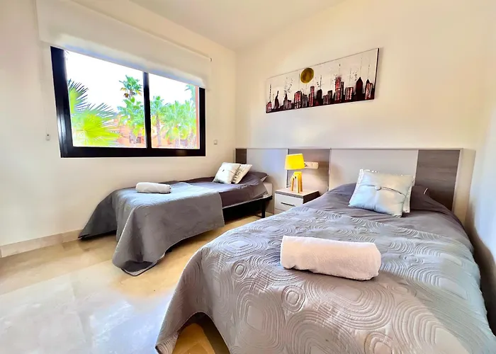 Oasis Con Piscina Y Sol 圣米格尔德萨利纳斯